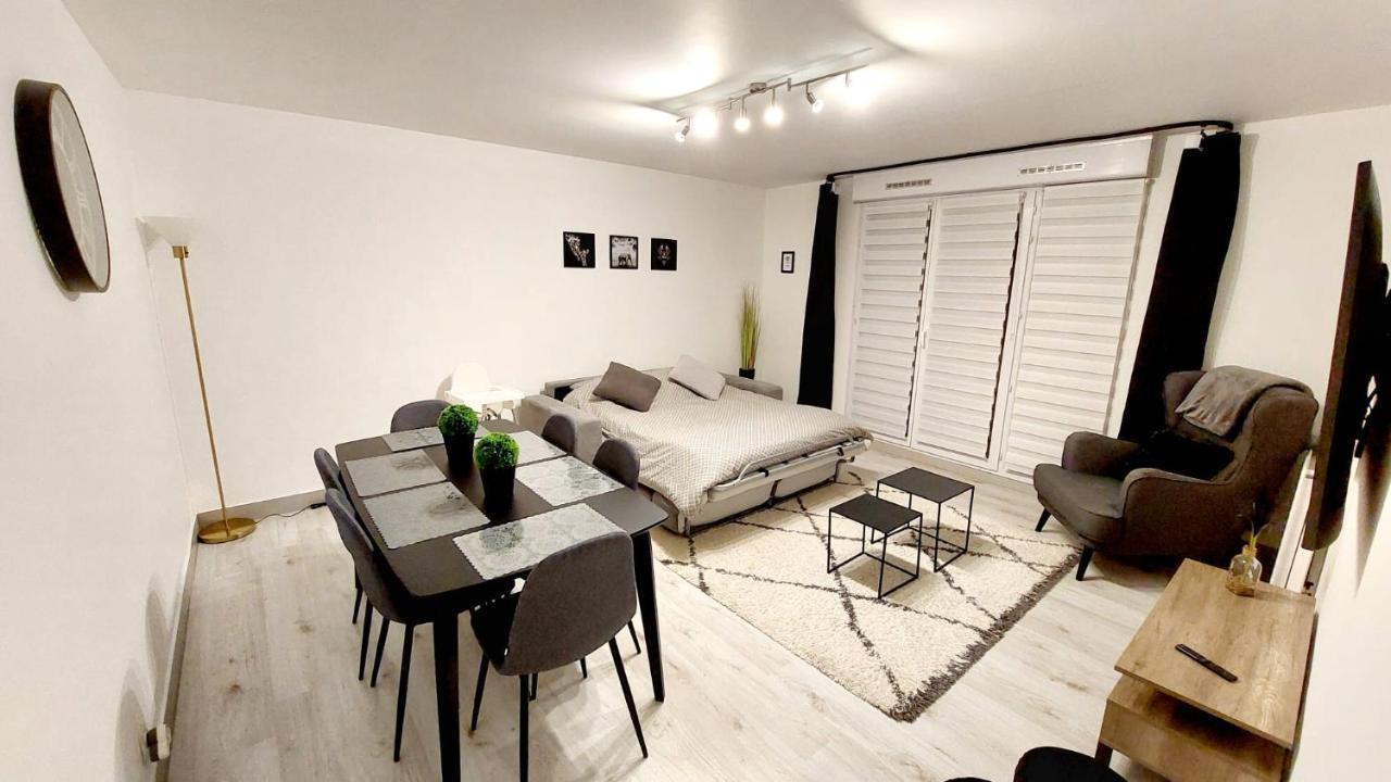 Cosy Home 2, 2 Chambres, 6 Personnes, 3 Min Gare, Parking Сержи Екстериор снимка